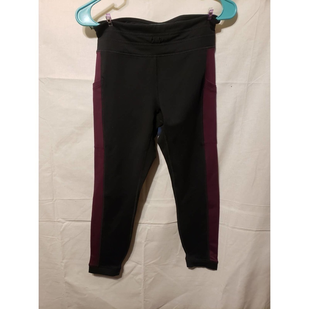 Small Powerhold by Fabletics compression ankle pants.